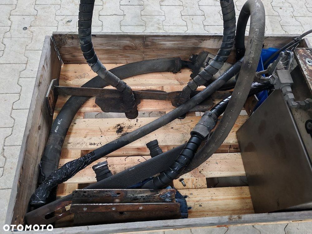 HYDRAULIKA KOMPLET VOLVO FH FM FMX 21582747 PTR-DH 22770451 3784630 F1-101-R - 5