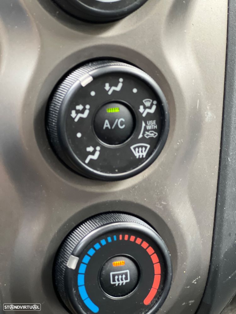 Toyota Yaris 1.33 VVT-i High Pack MM - 14