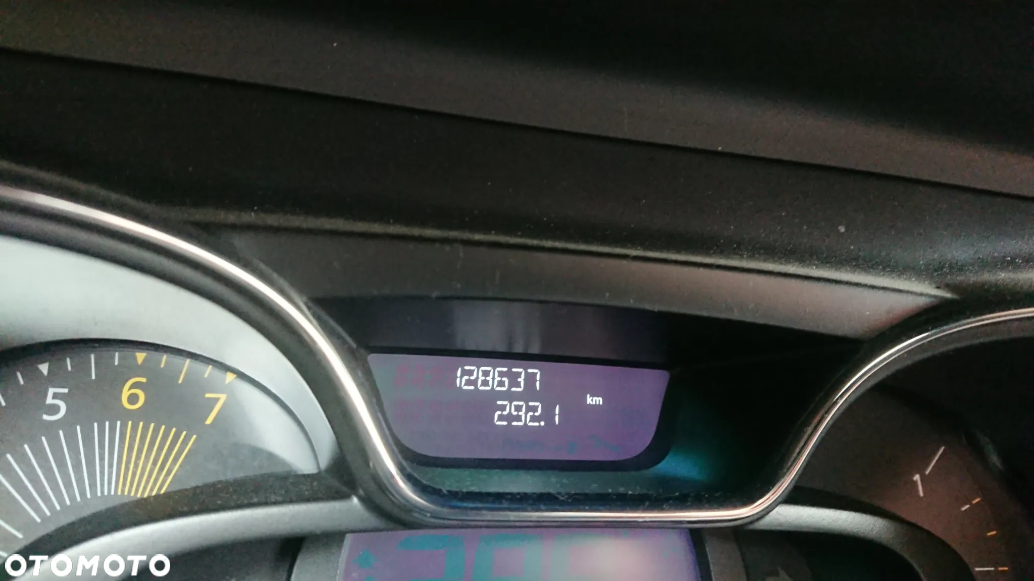 Renault Captur - 32