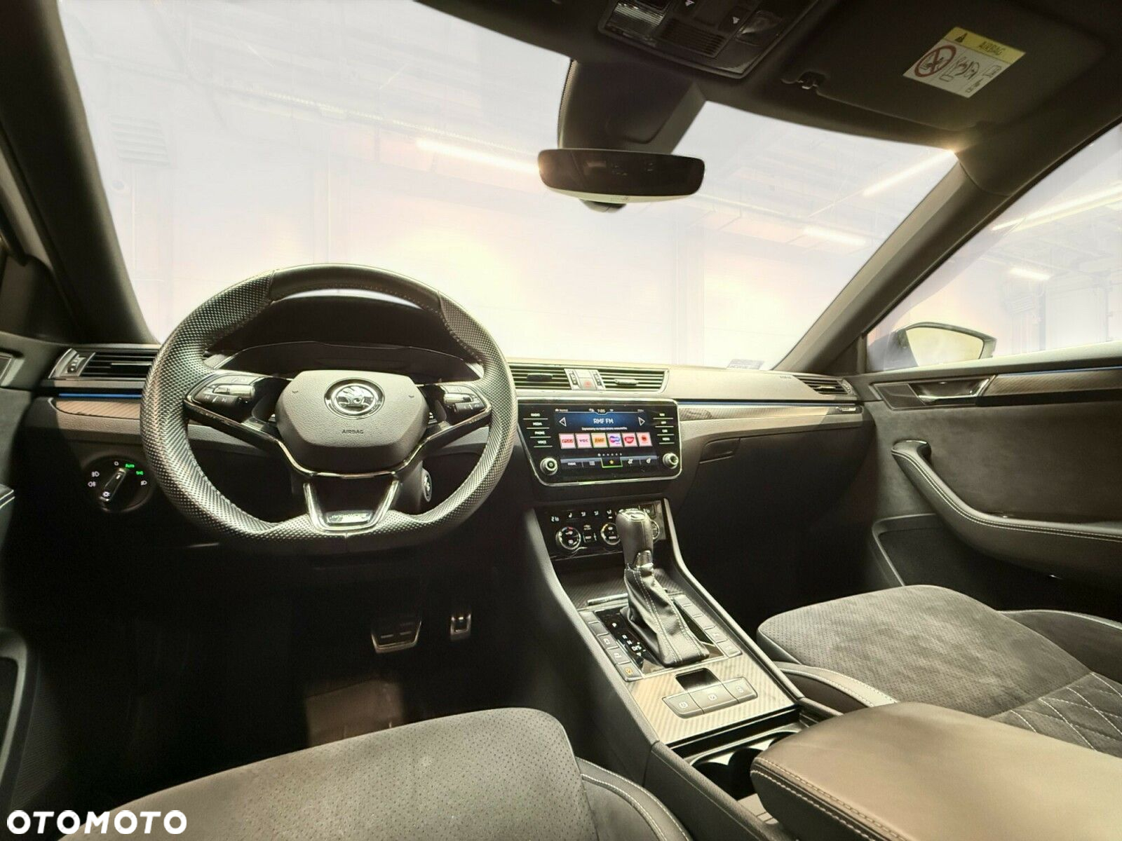 Skoda Superb 2.0 TSI Sportline DSG - 24