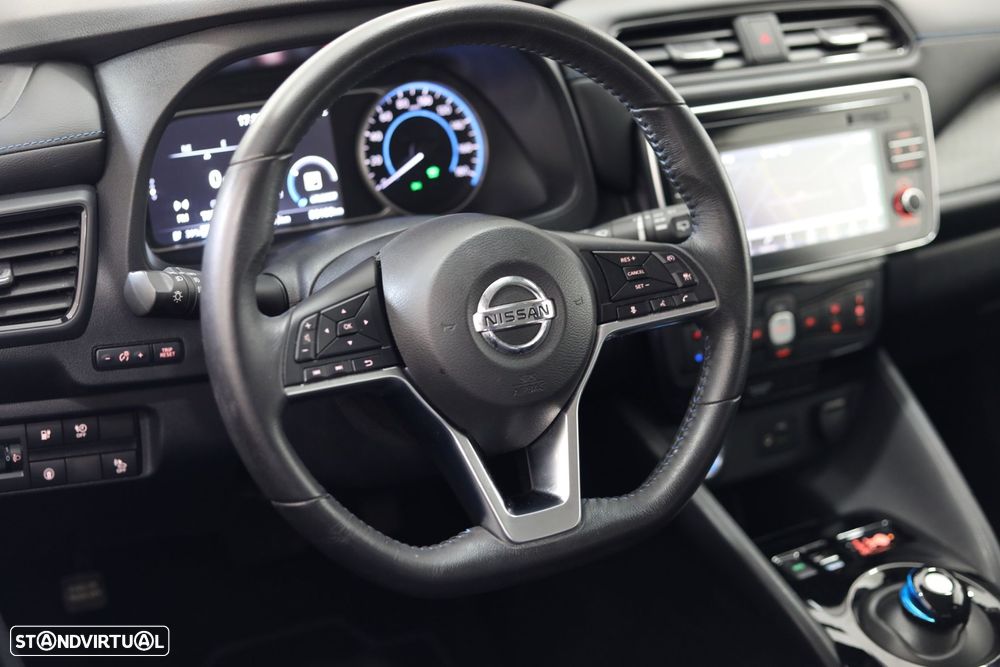 Nissan Leaf N-Connecta - 22