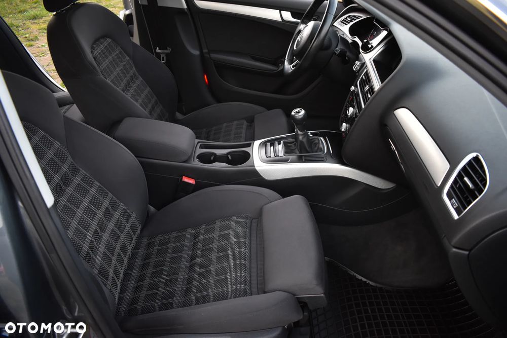 Audi A4 Limousine - 9