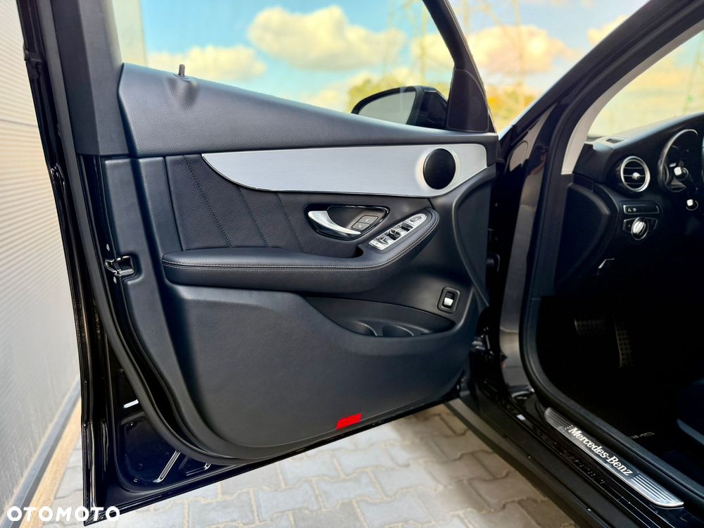 Mercedes-Benz GLC 300 4-Matic - 11