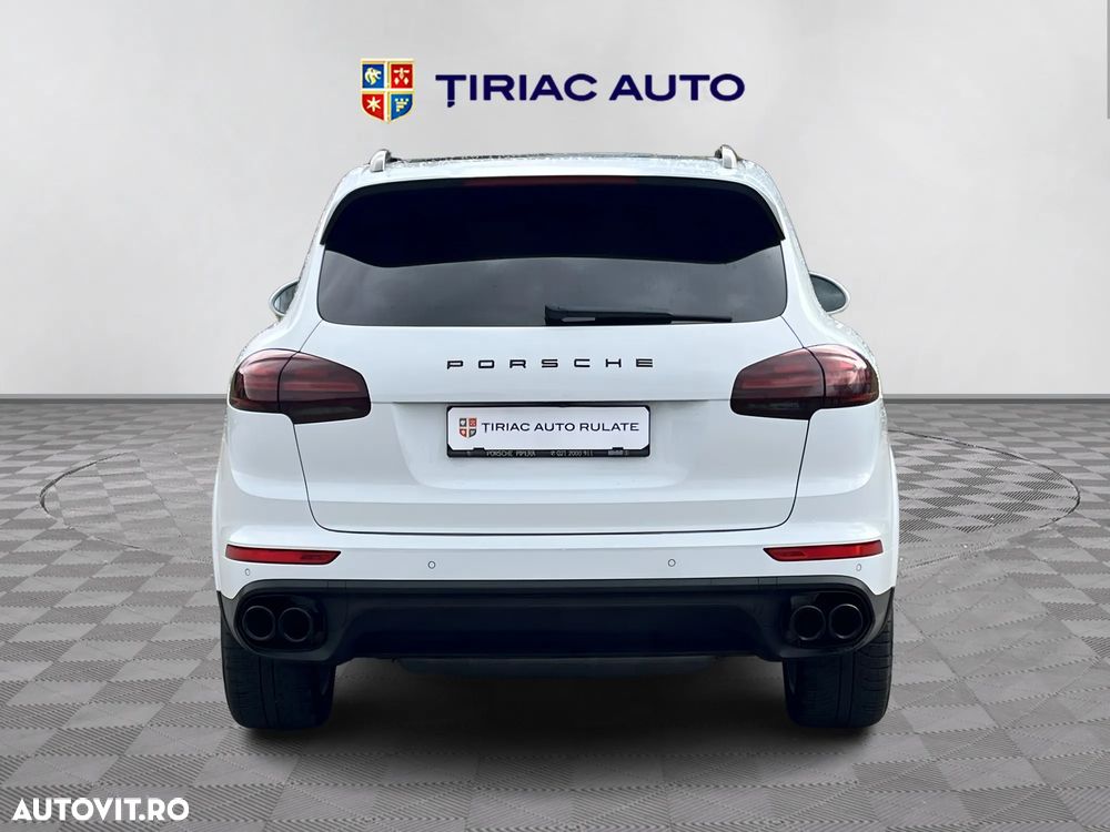 Porsche Cayenne - 5