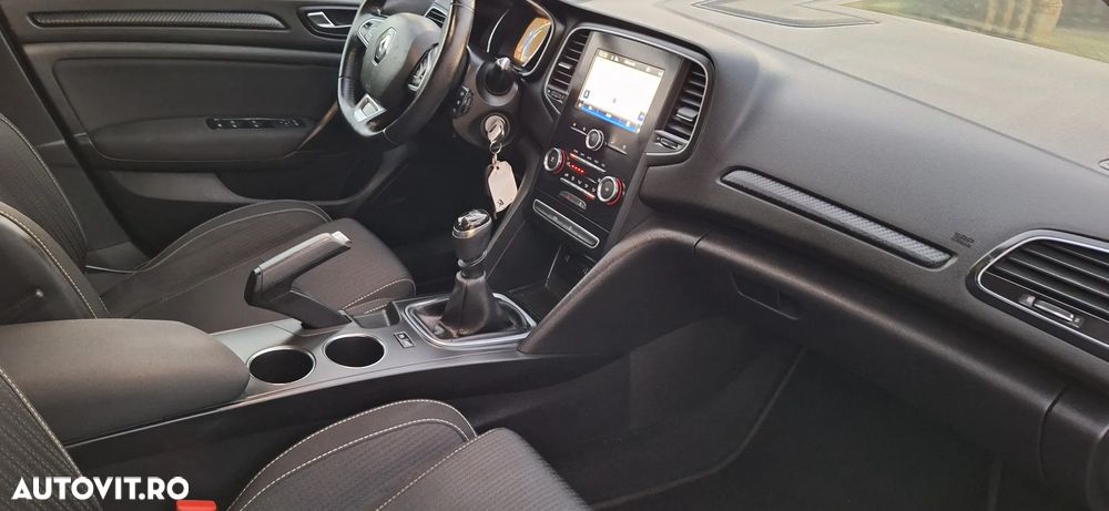 Renault Megane 1.5 dCi Dynamique - 7