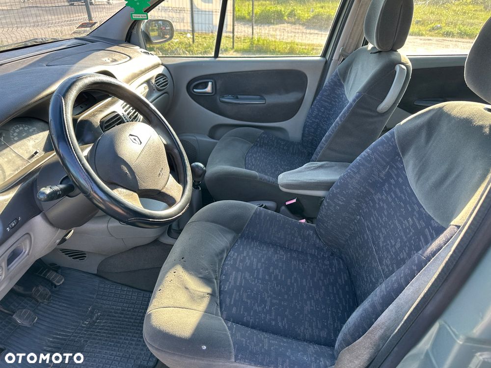 Renault Scenic 1.9 dCi Authentique - 4