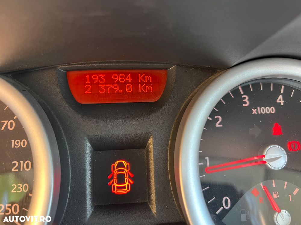 Renault Megane II 1.4 Influence - 8