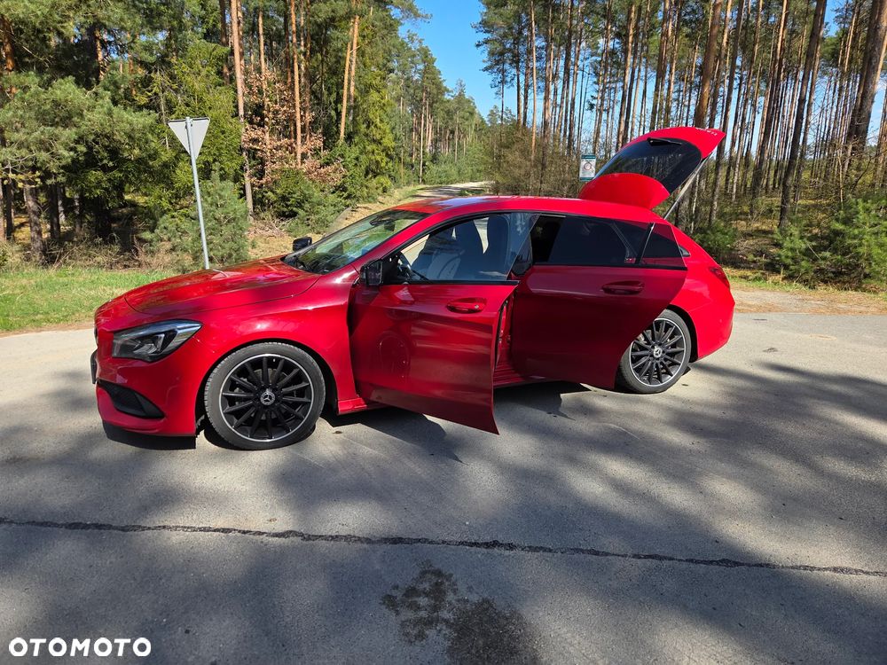 Mercedes-Benz CLA 200 7G-DCT AMG Line - 1