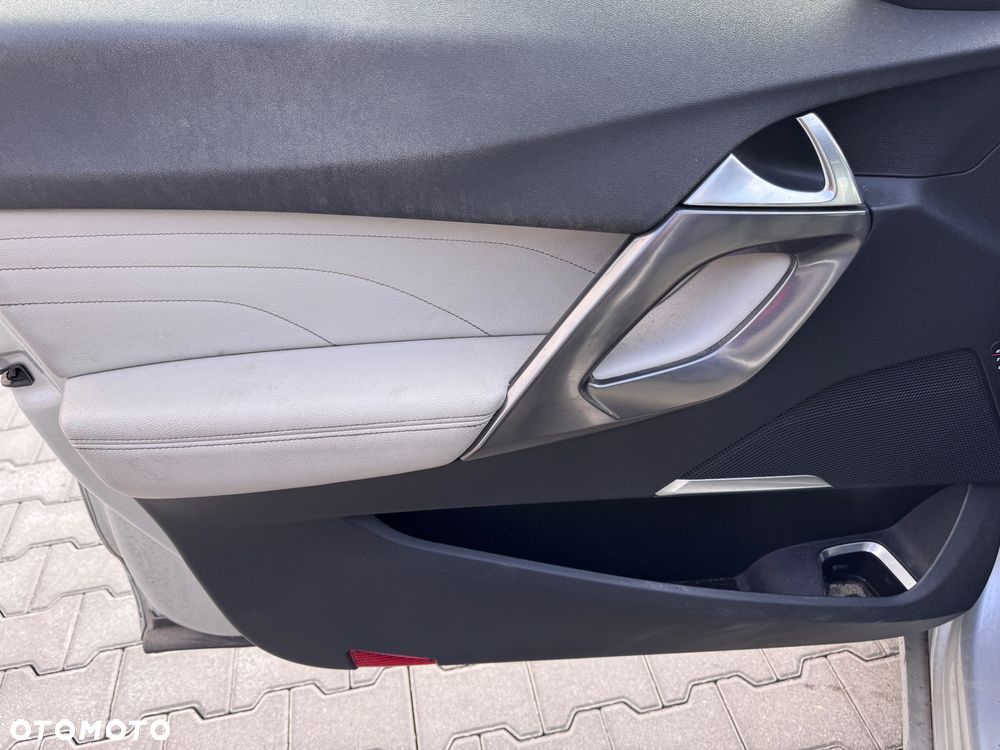 Citroën DS5 Hybrid4 EGS6 Business - 15