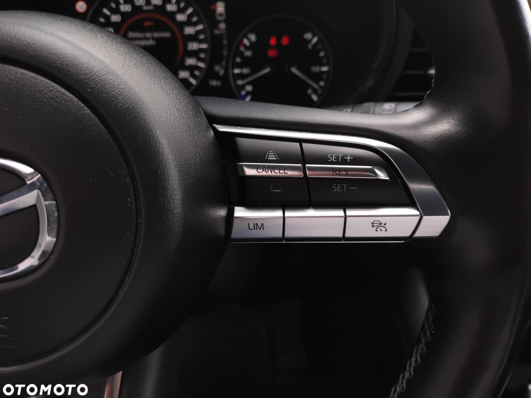 Mazda 3 - 11