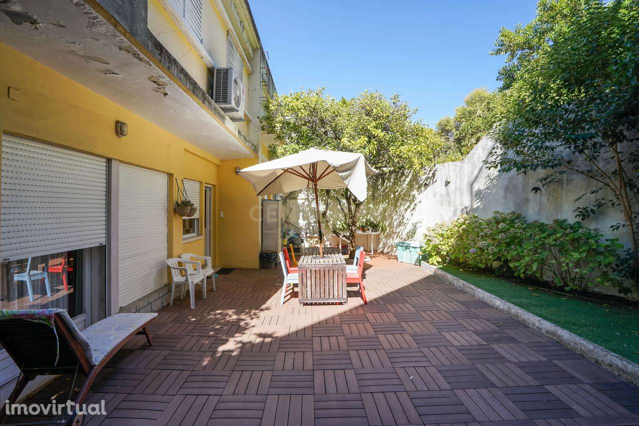 Moradia T6+2 nos Olivais, com Garagem e Jardim - Grande imagem: 4/35