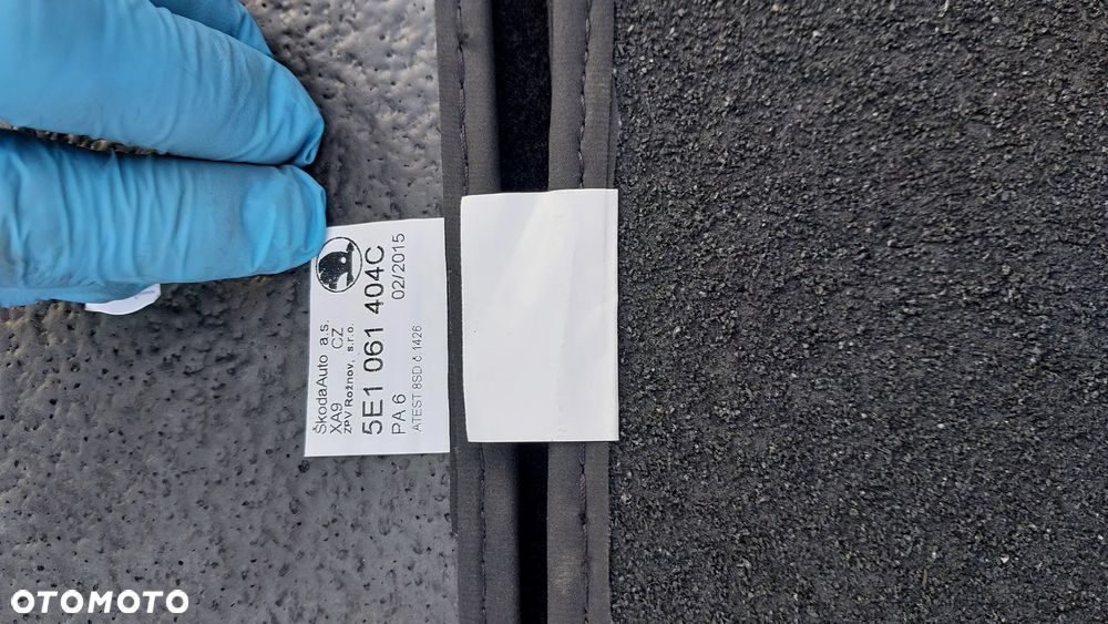 DYWANIKI WELUROWE SKODA OCTAVIA ORG 5E1061404C - 3