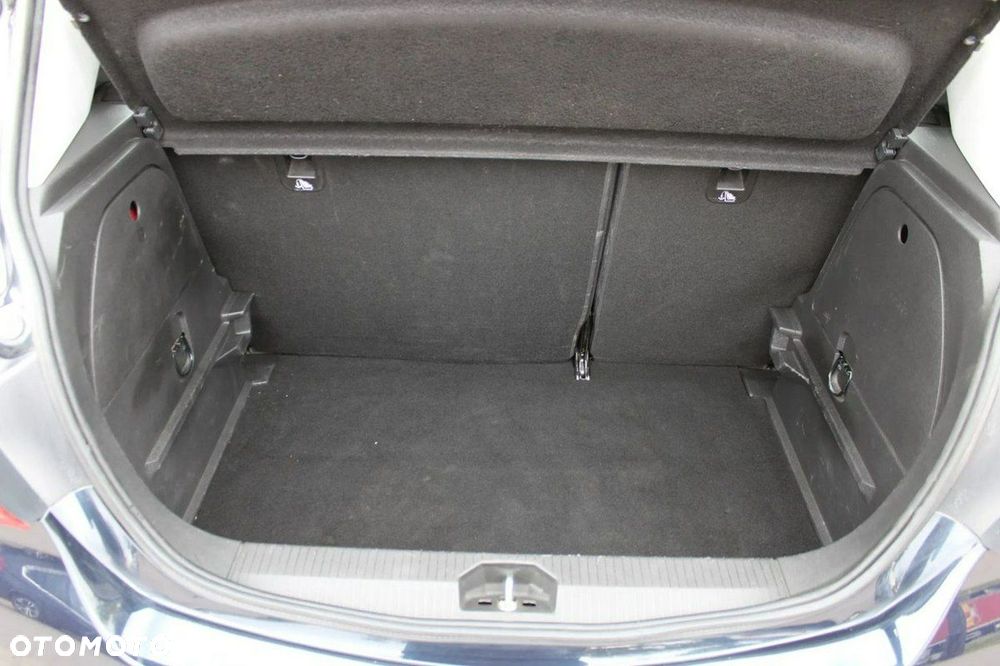 Opel Corsa 1.2 Enjoy - 32