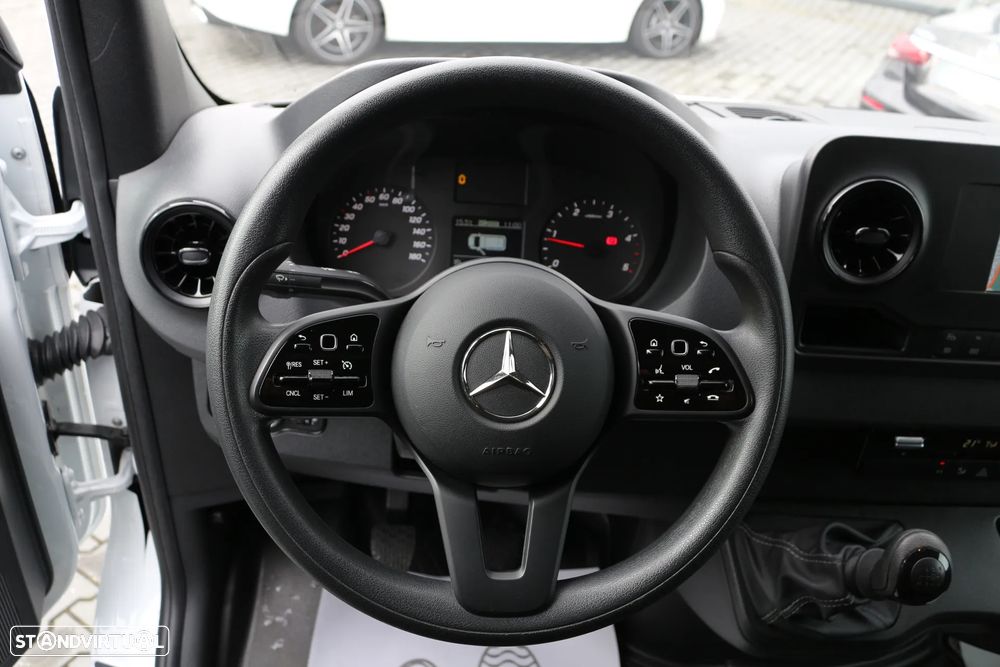 Mercedes-Benz 317 CDI L3 - 12