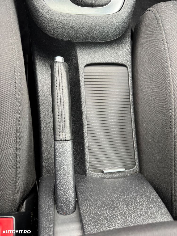 Volkswagen Golf 1.6 TDI DPF DSG Comfortline - 14