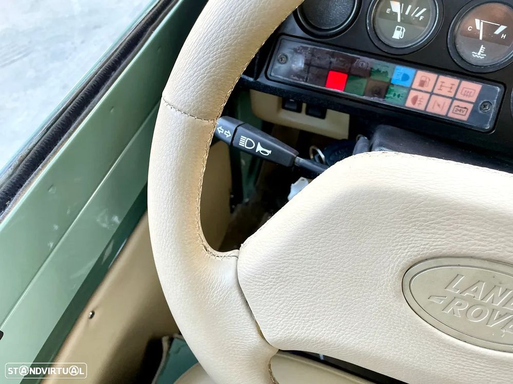 Land Rover Defender 90 2.5 TDi Metal Top - 15