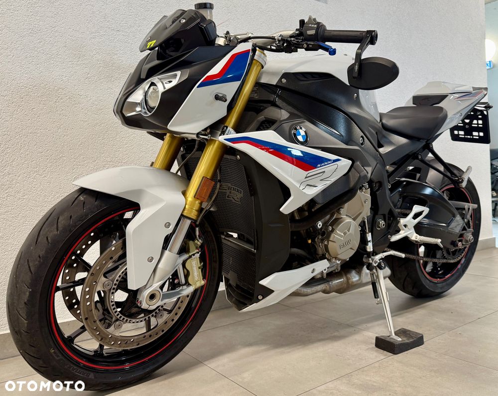 BMW S - 2