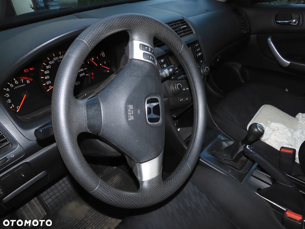 Honda Accord 2.0 Comfort - 31