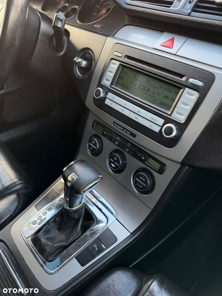 Volkswagen Passat - 19