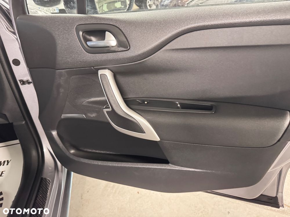 DS Automobiles DS 4 - 8