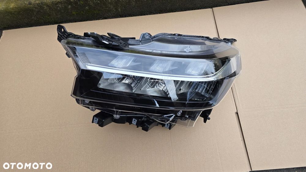 Suzuki S-Cross Lift 22- Lampa Przednia Lewa FULL LED Oryginał EU Nieklejona - 1