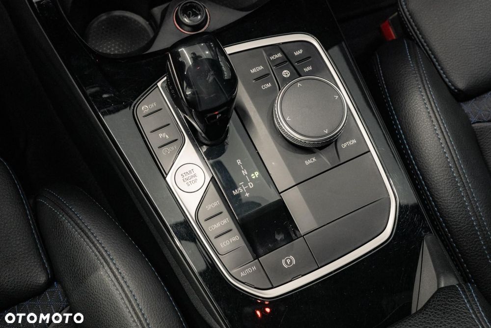 BMW Seria 2 218i M Sport - 26