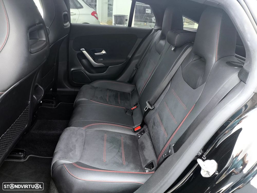 Mercedes-Benz CLA 180 d Shooting Brake AMG Line Aut. - 9