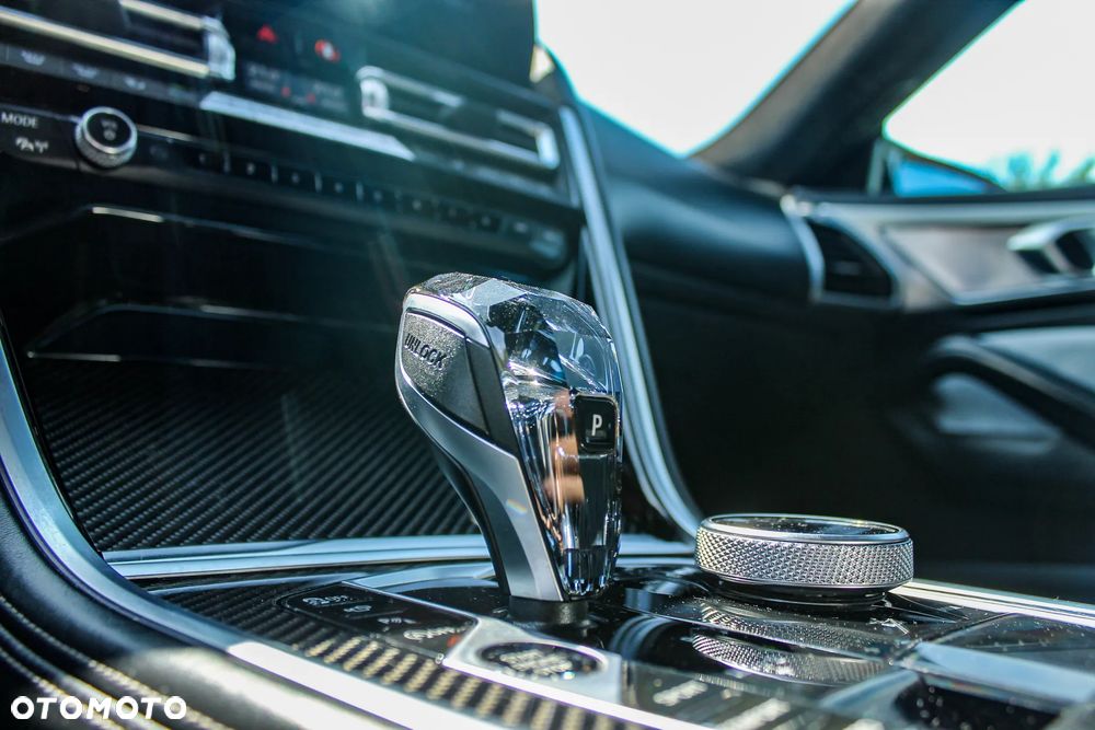 BMW Seria 8 - 8