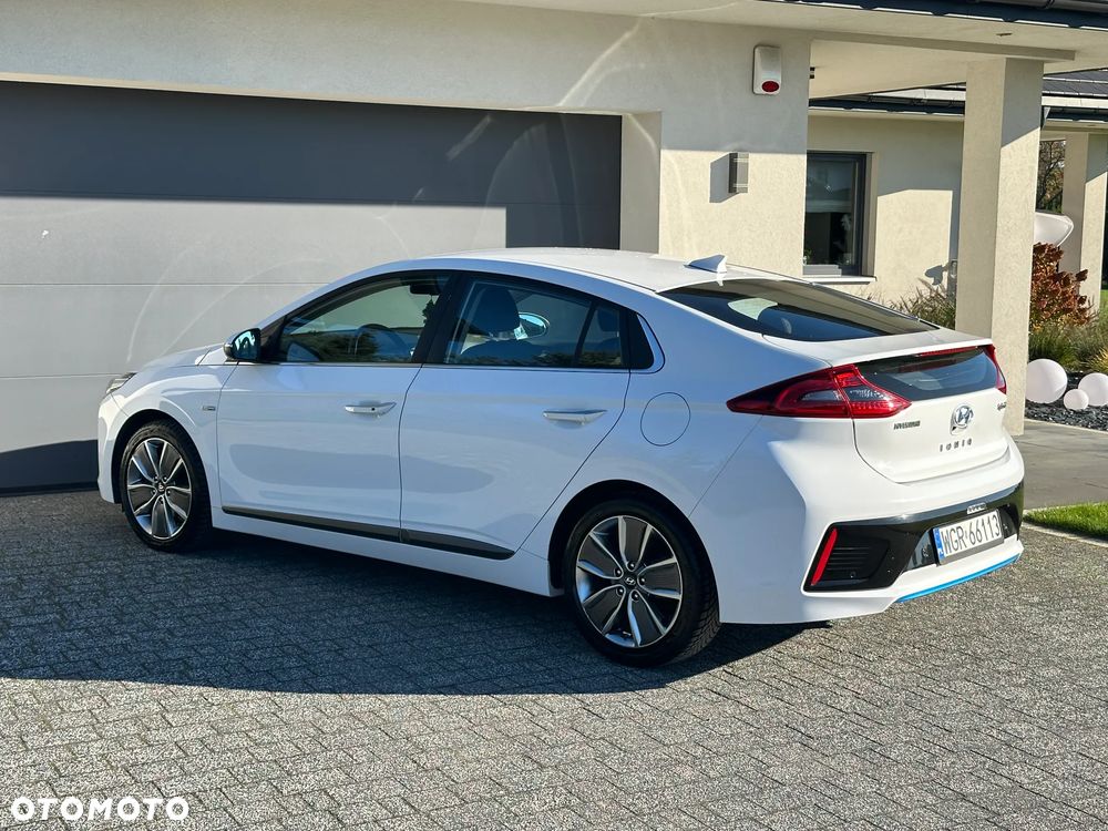 Hyundai IONIQ hybrid Premium - 12