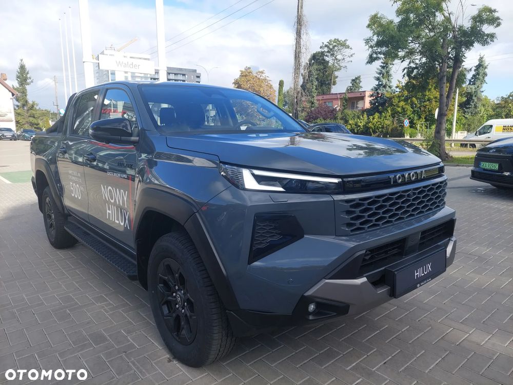 Toyota Hilux 2.8 D-4D mHEV Double Cab Invincible 4x4 - 1