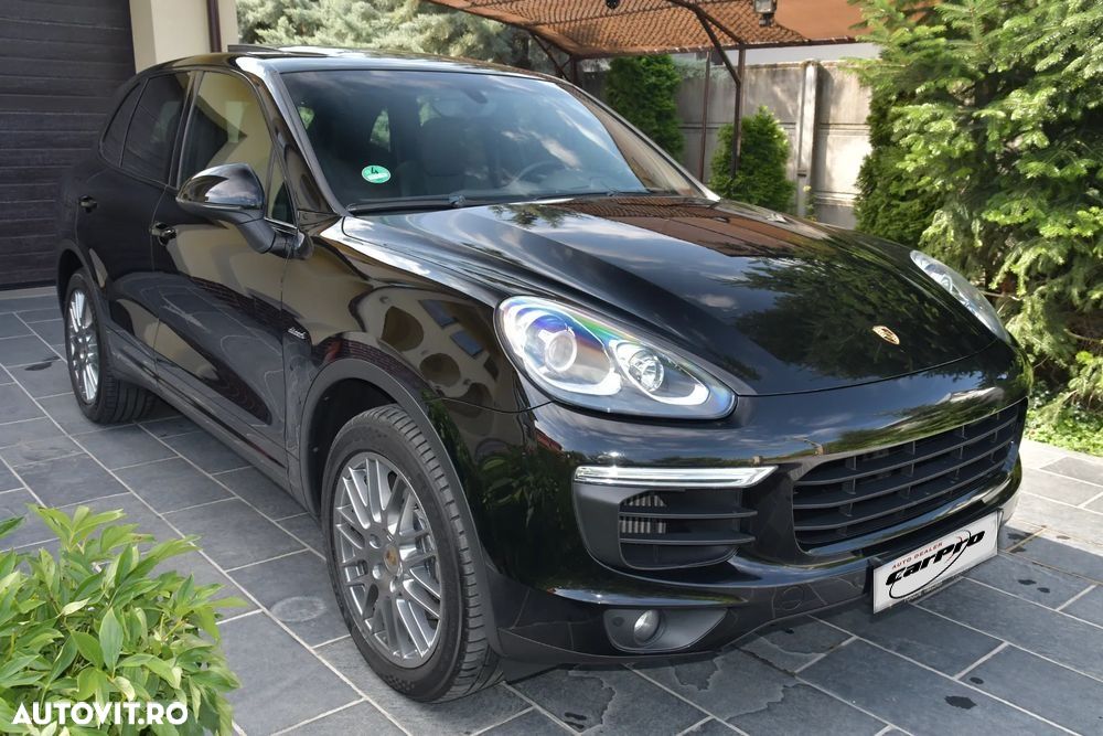 Porsche Cayenne - 32