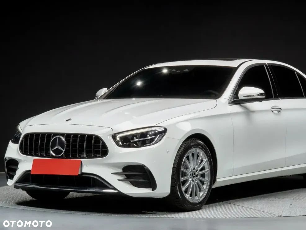 Mercedes-Benz Klasa E 250 9G-TRONIC - 3