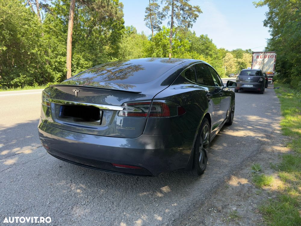 Tesla Model S Performance - 6