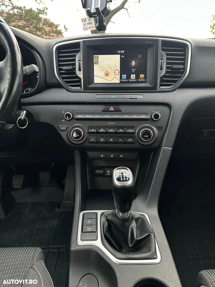 Kia Sportage 1.6 GDI 6MT 4x2 Style - 17