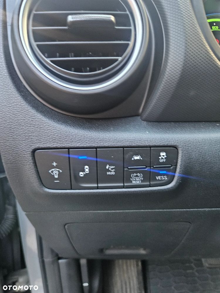 Hyundai Kona 1.6 GDI Hybrid Premium DCT - 24