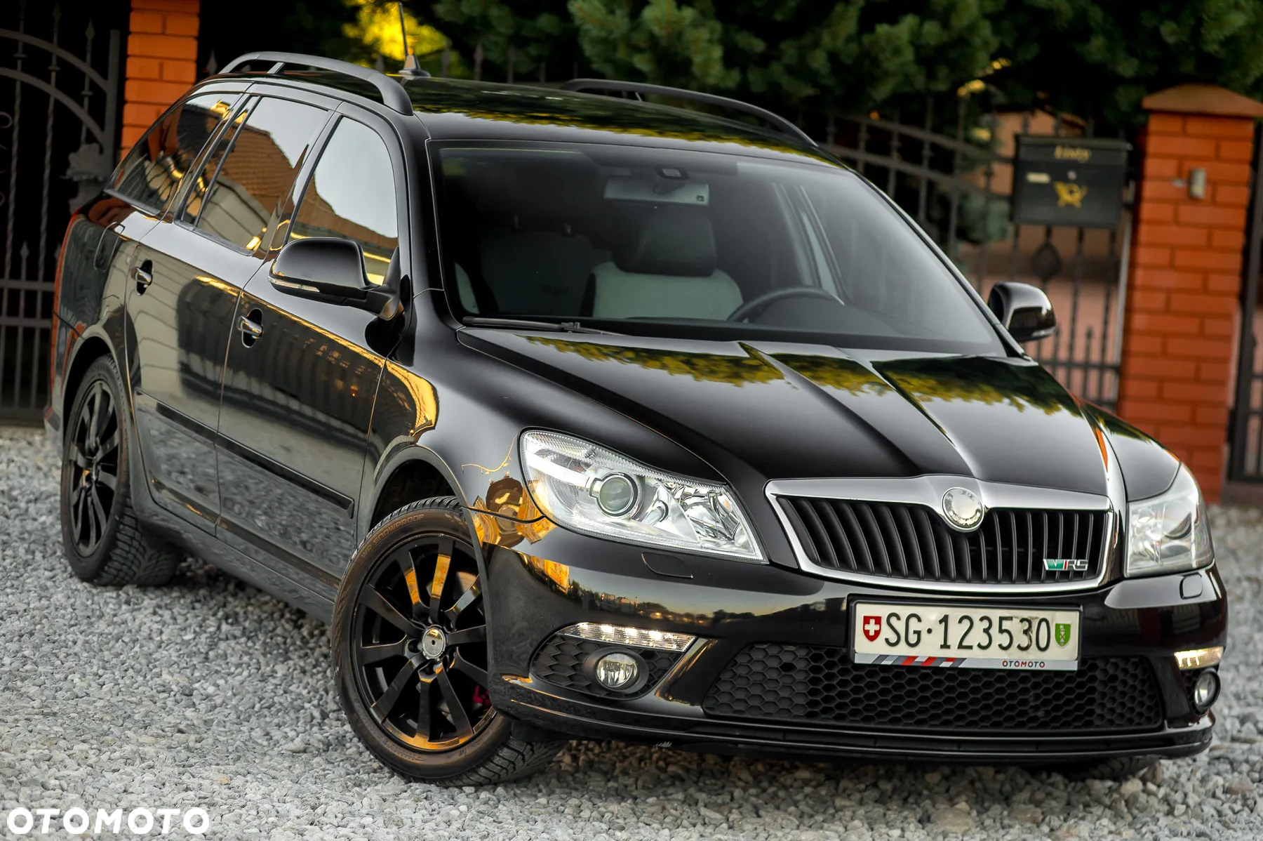 Skoda Octavia Combi 2.0 TSI RS - 3