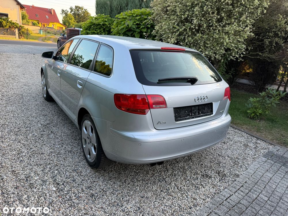 Audi A3 Sportback - 4