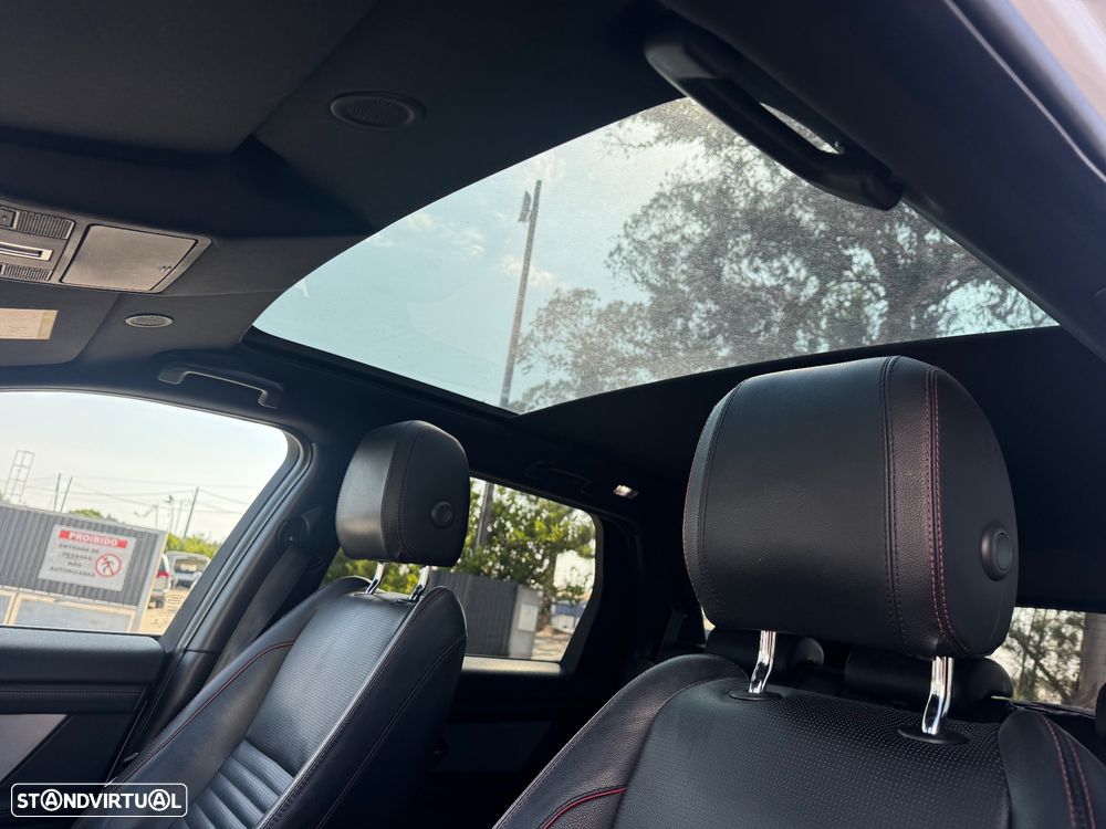 Land Rover Discovery Sport 1.5 I3 P300e AWD R-Dynamic - 13