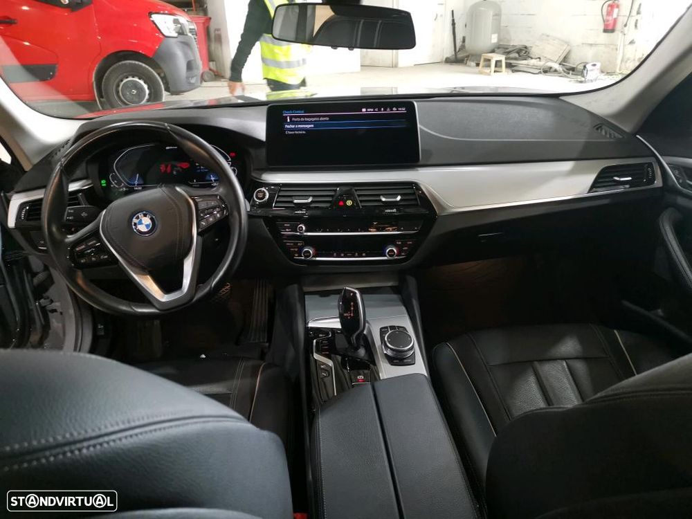 BMW 520 e - 8