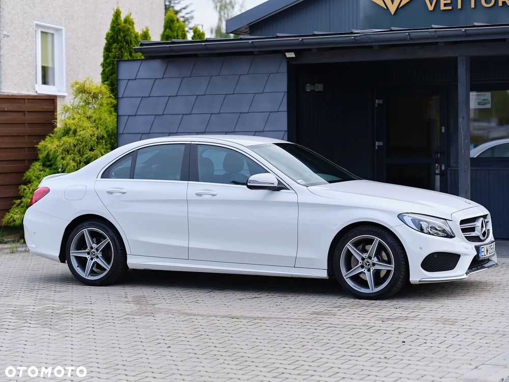 Mercedes-Benz Klasa C 200 4-Matic 9G-TRONIC - 24