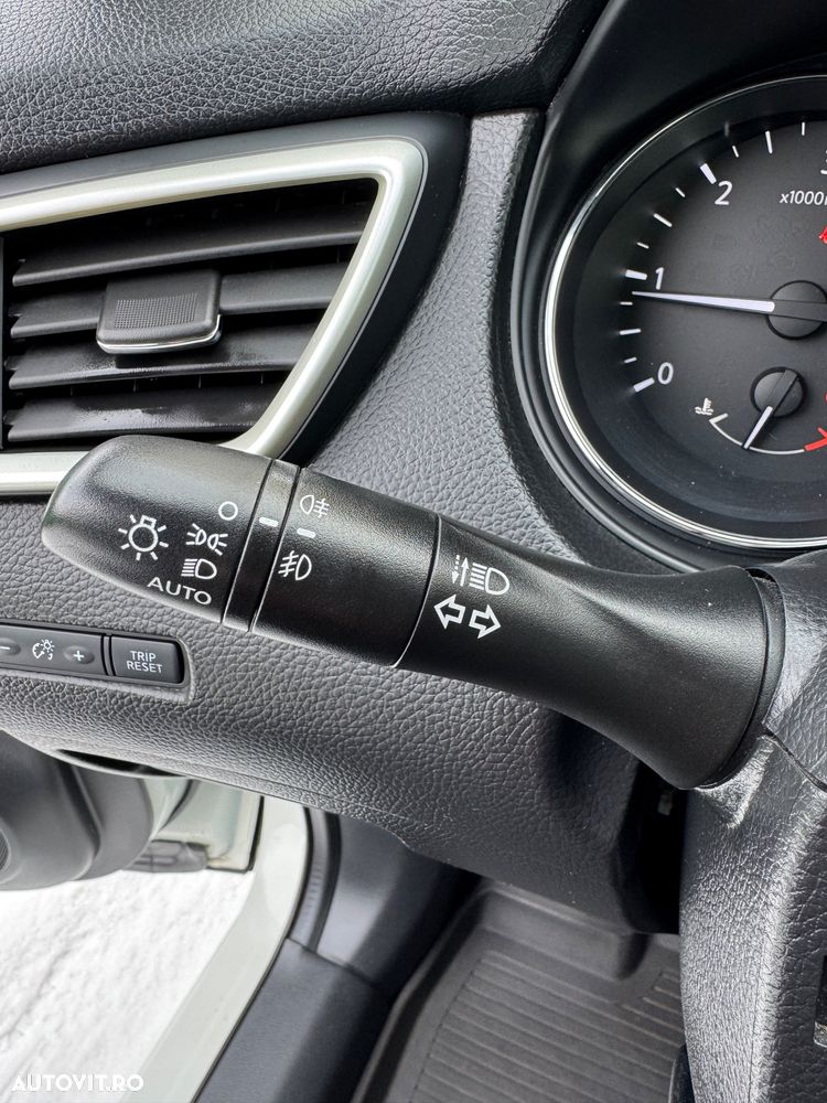 Nissan Qashqai 1.6 DCI TEKNA+ - 21