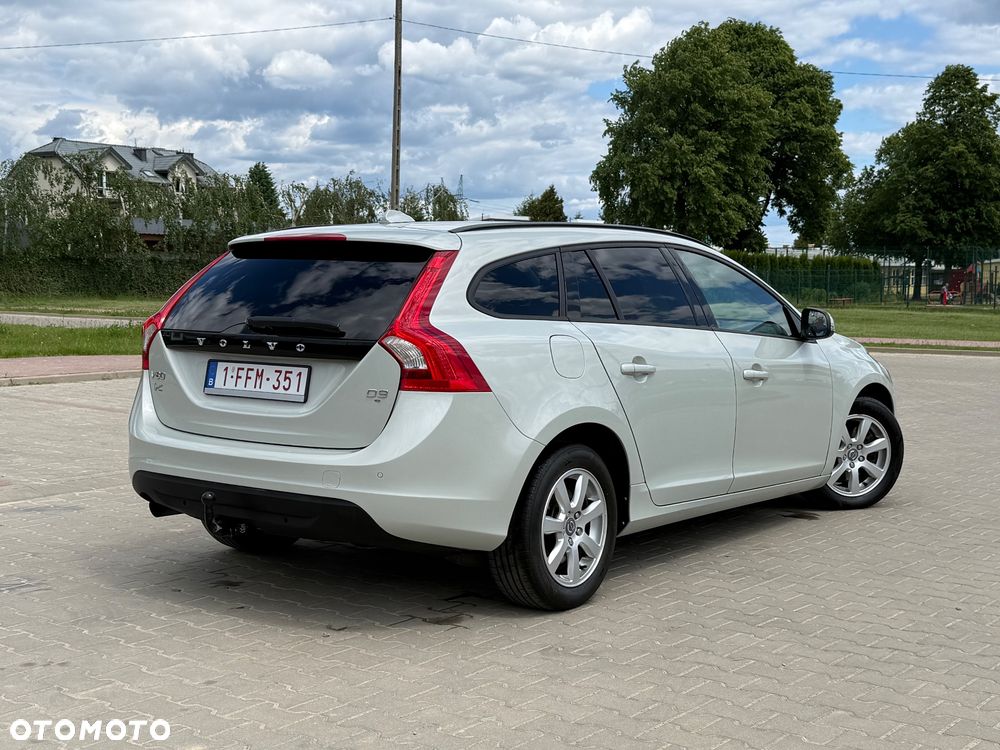 Volvo V60 D3 Summum - 4
