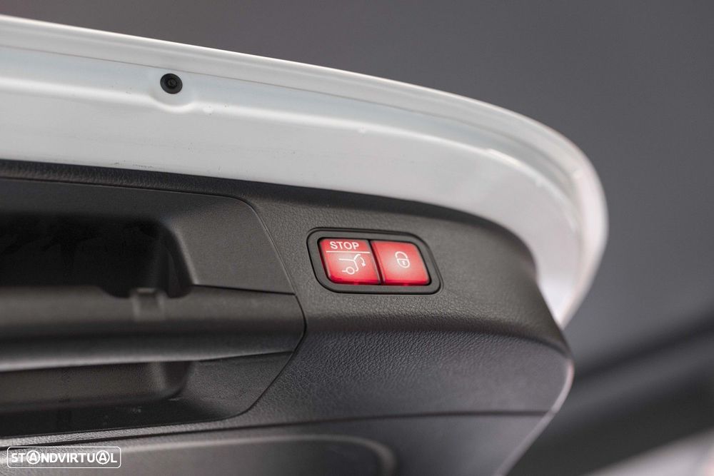 Mercedes-Benz EQA 250 - 33