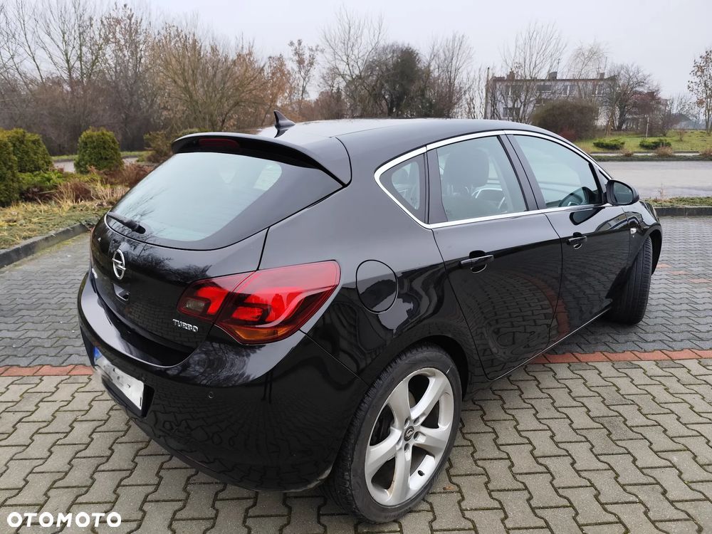 Opel Astra 1.6 T Cosmo - 5