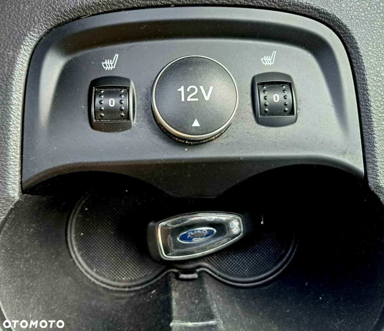 Ford Focus - 32