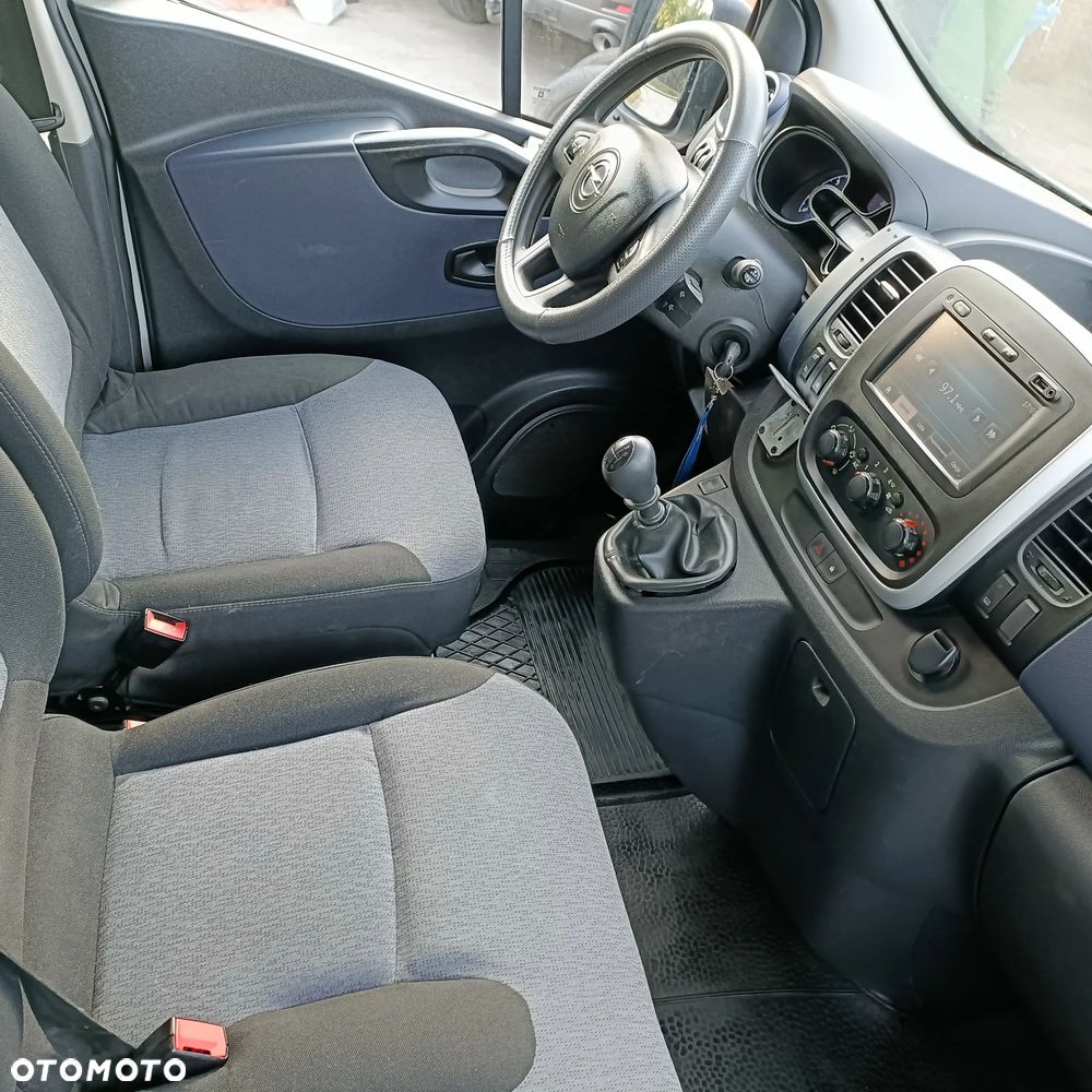 Opel Vivaro - 16