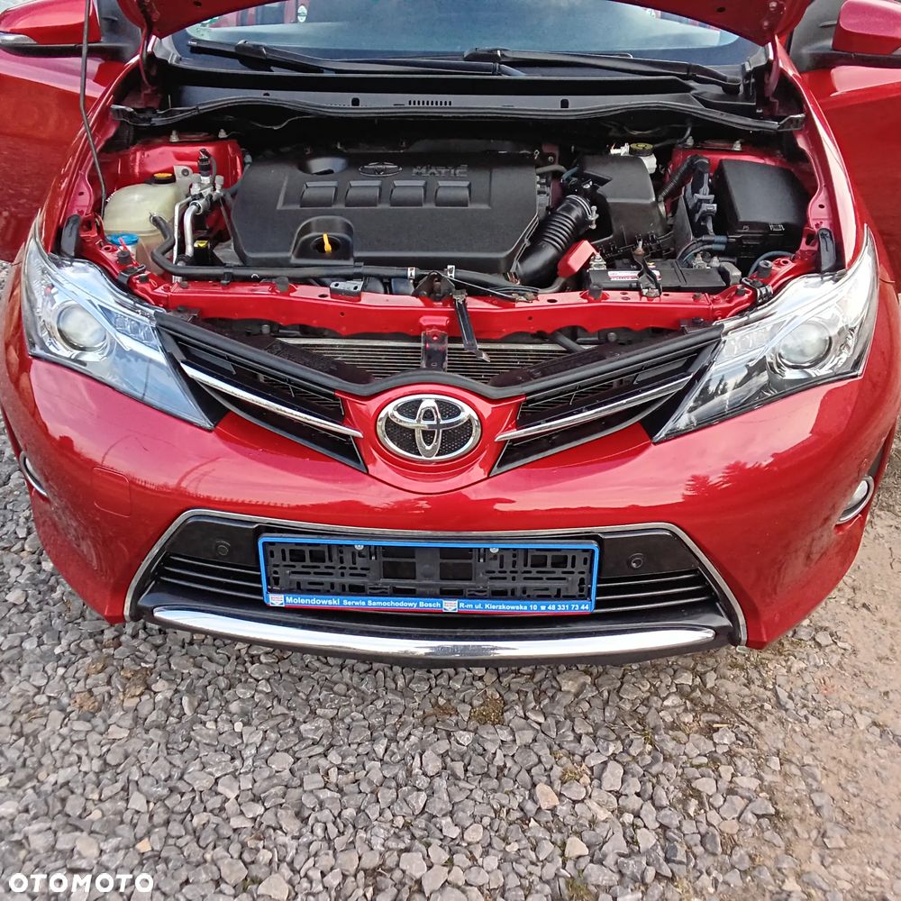 Toyota Auris - 10