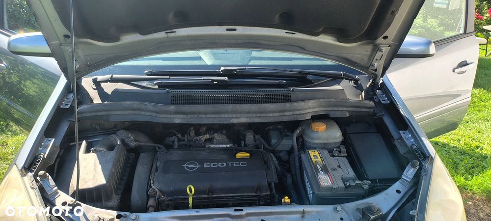 Opel Zafira 1.8 Cosmo - 12