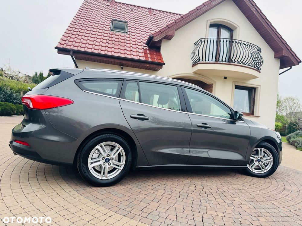 Ford Focus 1.5 EcoBlue Start-Stopp-System TITANIUM DESIGN - 21