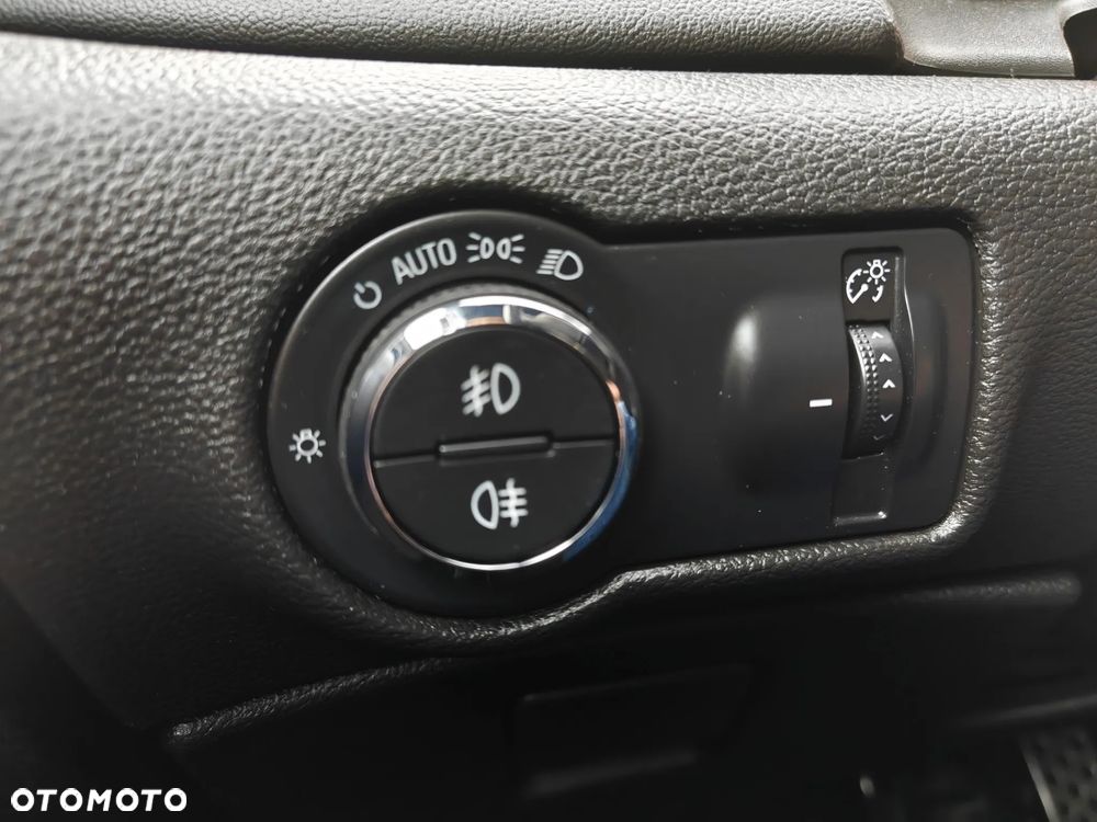 Opel Astra 1.6 CDTI DPF ecoFLEX Start/Stop Style - 32